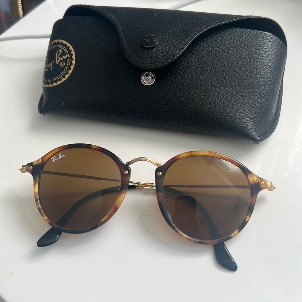 Round Tortoise Ray Ban Sunglasses